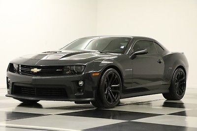 Chevrolet : Camaro ZL1 GPS Leather Sunroof 6.2L Supercharged Black Coupe Heated Seats Camera Magnetic Ride Control Manual Trans 14 12 13 Head Up Gray V8