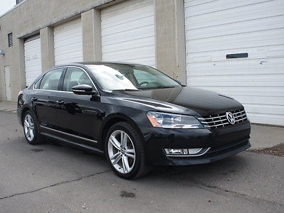 Volkswagen : Passat SEL Loaded with leather, moonroof, navigation and only 1 previous owner!!!