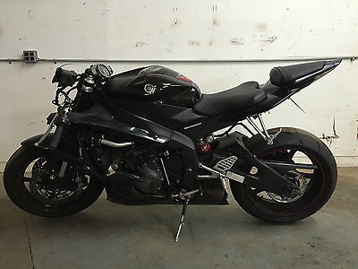 Yamaha : YZF-R 2006 yamaha r 6 clear title wrecked with damage fixer upper or parts