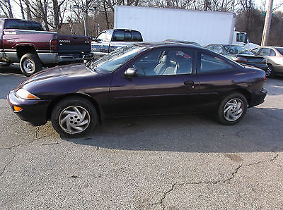 Chevrolet : Cavalier Base Coupe 2-Door 1998 chevrolet cavalier base coupe 2 door 2.2 l