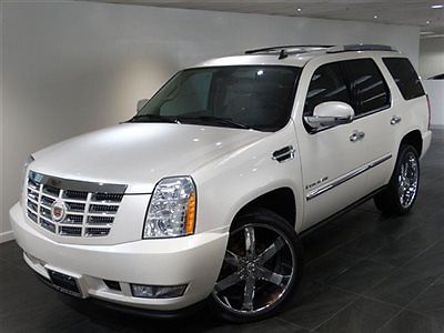 Cadillac : Escalade AWD 4dr 2007 cadillac escalade awd nav rear camera 3 rd row dvd 24 wheels pdc a c htd sts