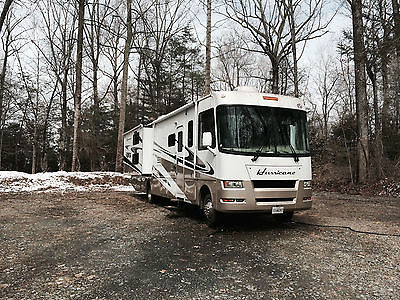 Beautiful 2008 34' Hurricane RV For Making Great Memories