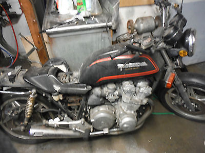Honda : CB Honda 750 Super Sport, great condition, needs a mirror and battery and some TLC