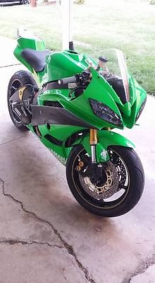 Yamaha : YZF 2006 r 6 track bike clean title 8 100 miles excellent condition