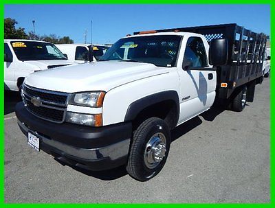 Chevrolet : Silverado 3500 Used 2007 Chevrolet 3500 12' Stake Truck Flatbed with Lifgate 6.0L V-8 Gas
