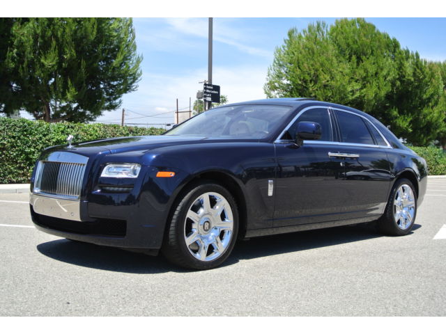 Rolls-Royce : Ghost 4dr Sdn Theater package, pano roof, camera system. Factory WARRANTY!