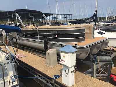 2015 Harris 240 Tritoon - Great Boat Pontoon and comes with Trailer