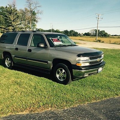 Chevrolet : Suburban Base 4-Door/Cargo Doors 2002 chevrolet suburban 1500 2 wd