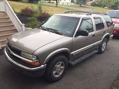 Chevrolet : Blazer LT Sport Utility 4-Door 4 x 4 and in great condition