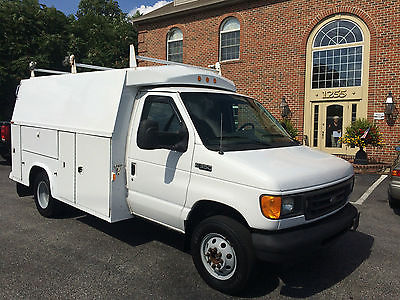 Ford : E-Series Van Base Cutaway Van 2-Door 2004 ford e 350 kuv 12 ft enclosed utility van truck clean