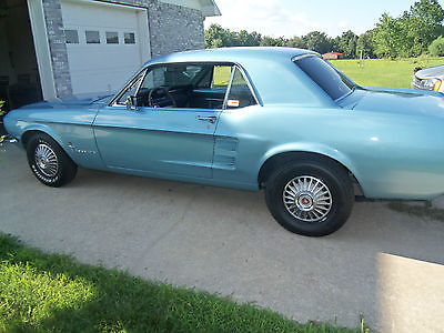 Ford : Mustang base two door coupe 1967 mustang coupe c code