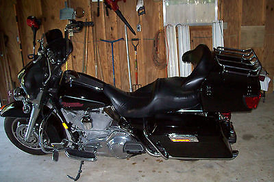 Harley-Davidson : Touring 2007 hd flht black with some nice accessories including 16 apes and detachables