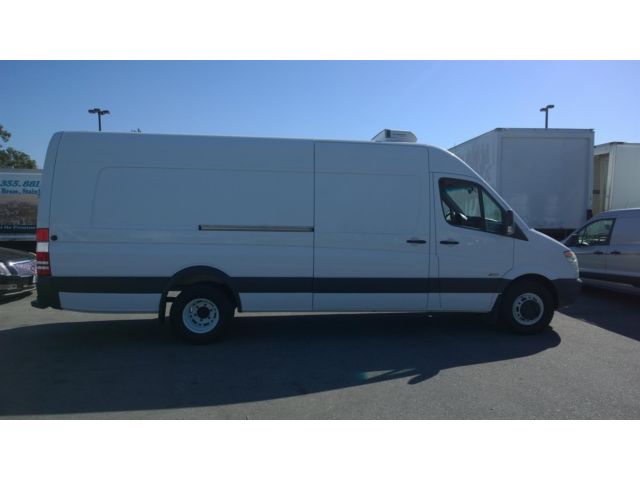 Mercedes-Benz : Other THERMOKING V300 MAX w ELECTRIC STANDBY Sprinter Refrigerated van Super Extended Thermoking truck transit nissan isuzu