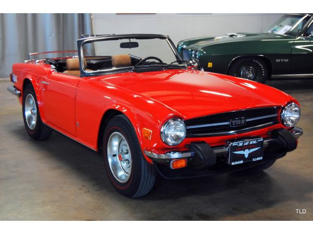 Triumph : TR-6 ALL ORIGINAL - 1 OWNER - 17,813 DOCUMENTED MILES - SERVICE HISTORY - MANUALS