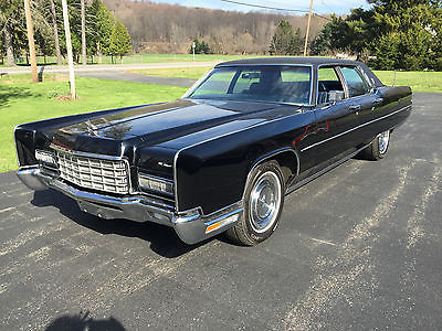 Lincoln : Continental Continental Black 72 Continental 4 Dr 23k miles - Beautiful Condition