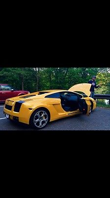 Lamborghini : Gallardo 2006 lamborghini gallardo 1 previous owner full options 70 k in extras 1 of kind