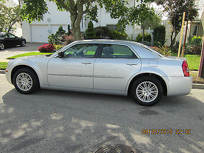 Chrysler : 300 Series TOURING EDITION AS CLOSE AS YOU CAN GET TO PURCHASING A NEW VEHICLE