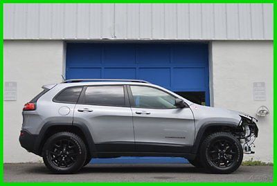 Jeep : Cherokee Trailhawk 3.2 V6 4x4 Navigation Leather Loaded +++ Repairable Rebuildable Salvage Lot Drives Great Project Builder Fixer Wrecked