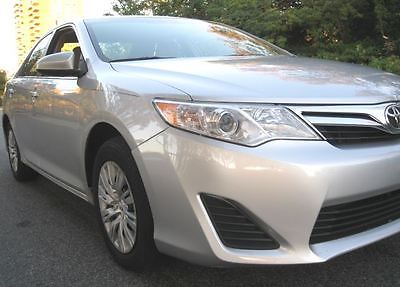 Toyota : Camry Best value, best resale $ value, Best reliability. 2012 toyota camry le 4 dr gorgeous loaded low buy now