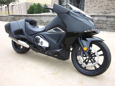 Honda : Other 2015 honda nm 4 automatic motorcycle only 37 miles abs runs damaged great deal