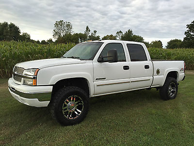 Chevrolet : Silverado 1500 LS Chevrolet Silverado 1500HD Crew Cab 4x4 Four Door White Heavy Duty