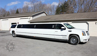 Chevrolet : Suburban SUV limousine