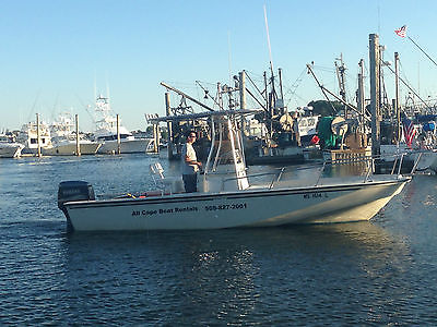 1989 22' Outrage Boston Whaler Center Console with T-top and 250HP Yamaha