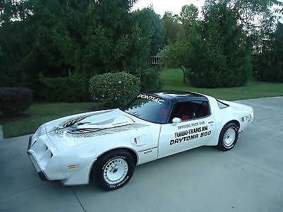 Pontiac : Trans Am WHITE 1981 nascar turbo trans am 5 192 actual documented miles showroom condition