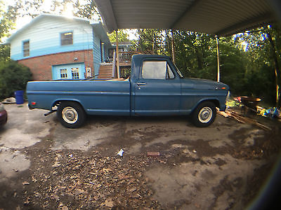Ford : F-100 2 door Baby blue pickup. Great for workhorse or to restore.