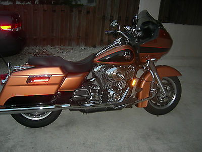 Harley-Davidson : Touring HARLEY DAVIDSON ROAD GLIDE 105TH ANNIVERSARY EDITION