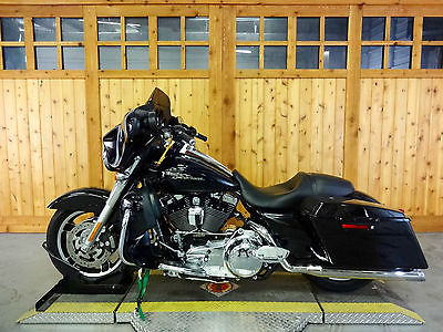 Harley-Davidson : Touring 2009 street glide brilliant black 6 speaker boom audio system take a look