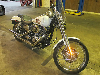 Harley-Davidson : Dyna 2007 harley davidson dyna wide glide 3 188 miles pearl white like new
