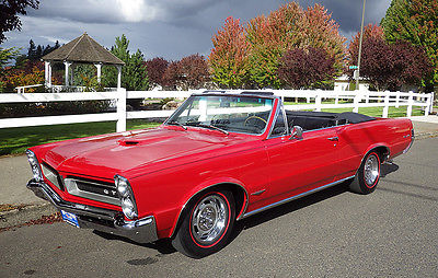 Pontiac : GTO Convertible Original tri-power, 4 speed car, PHS & Broadcast Sheet. Same owner for 38 years.