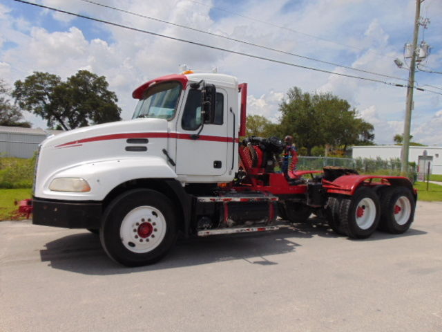 Other Makes WHOLESALE 2005 mack 600 cxn 6 x 4 tandem axle semi tractor head 427 hp air ride daycab
