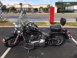 Harley-Davidson : Softail 2009 black heritage flstc