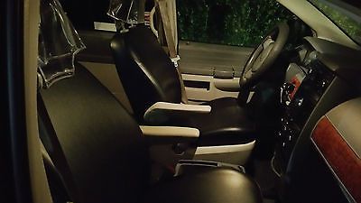Chrysler : Town & Country Black 2008 Town and Country