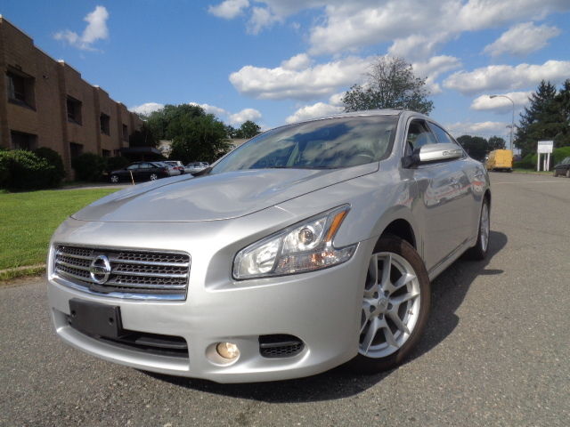 Nissan : Maxima 4dr Sdn V6 C 2011 nissan maxima loaded only 25 k 1 owner serviced camera keyless no reserve