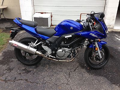 Suzuki : SV 2005 suzuki sv 650 s motorcycle v 650 blue yoshimura exhaust frame sliders low mile