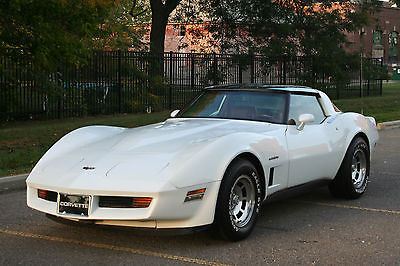 Chevrolet : Corvette t-tops 1982 chevrolet corvette white original 34000 miles t tops glass vinly top
