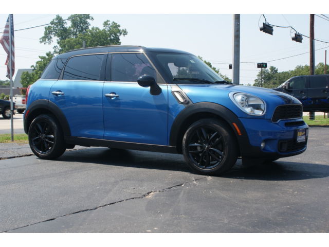 Mini : Cooper FWD 4dr S Navigation Leather Automatic Paddle shift 4 door Black Wheels Bluetooth Clean