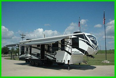 2014 KEYSTONE FUZION 342 TOY HAULER - 11' GARAGE, 5500 ONAN