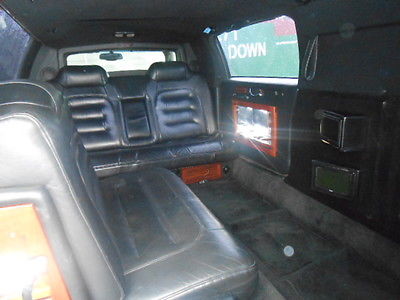 Cadillac : DeVille 4-DOOR 2001 cadillac deville limo