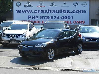 Hyundai : Veloster Base 3dr Coupe 6M w/Black Seats Rear view camera,  Turn-by-Turn Navigation, Daytime running lights, Low Miles