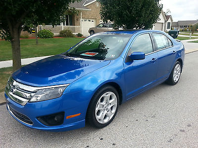 Ford : Fusion SE 2011 ford fusion blue in excellent condition