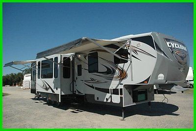 2013 Heartland Cyclone 3800 TOY HAULER - 12' Garage, 1.5 BATH, 5500 Onan