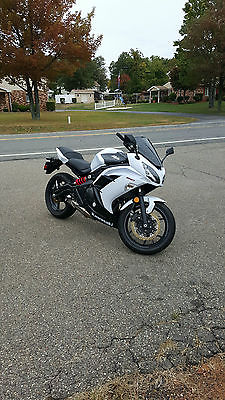 Kawasaki : Ninja 2013 ninja 650 ex 650 e like new clean 2100 miles