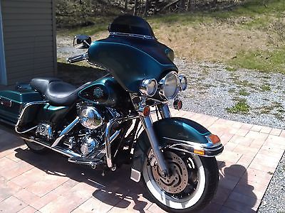 Harley-Davidson : Touring HARLEY-DAVIDSON