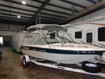 1995 25' Sea Sprite 19 ft Boat