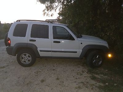 Jeep : Liberty CRD 2005 jeep liberty crd for repair or parts