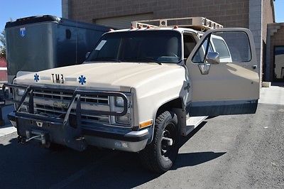 GMC : Suburban Unlimited Adventure Package 1988 gmc suburban with cargo rack and winch